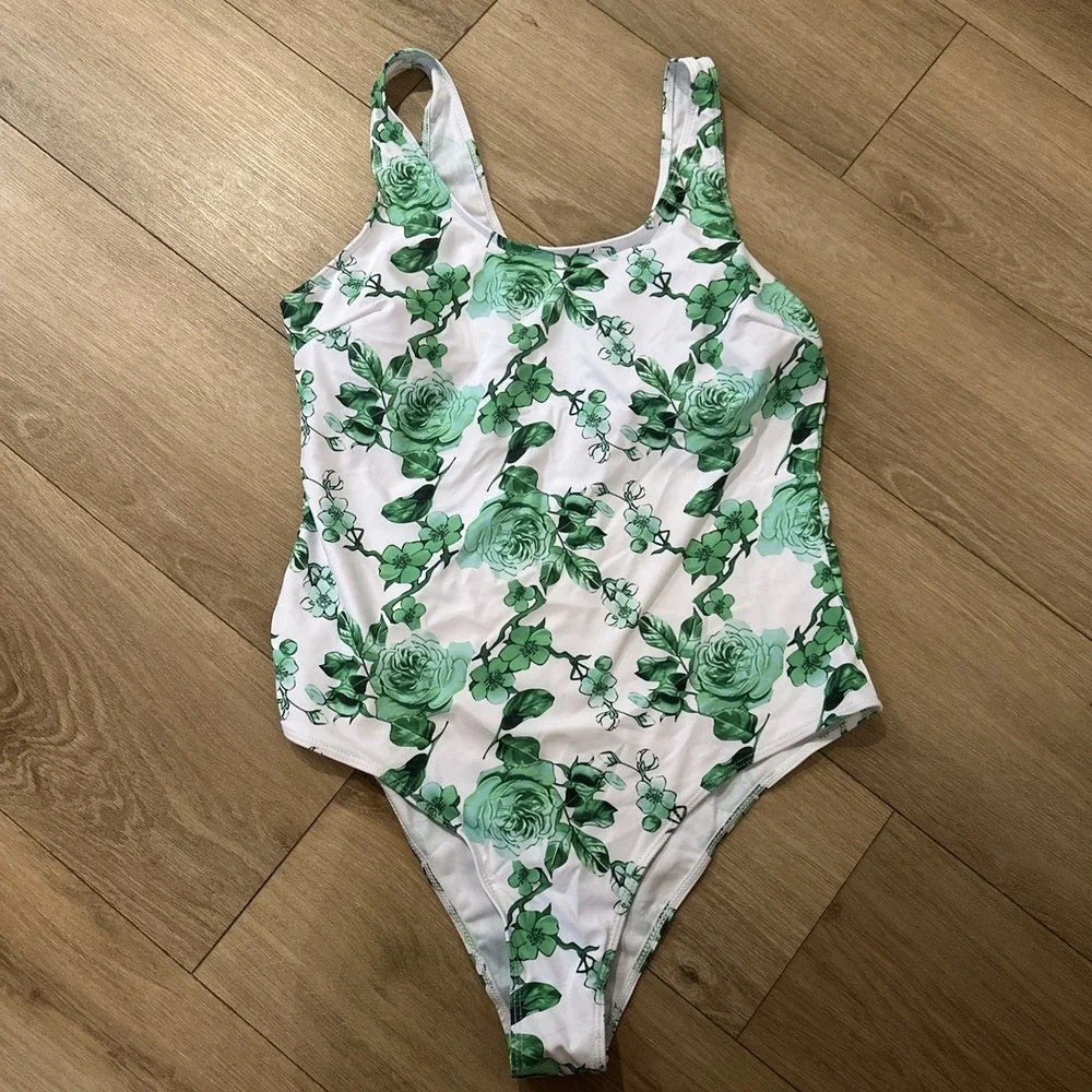 Floral Women's One Piece Swimsuit With Wrap Skirt‎ Green White XXL Tropical NWOT